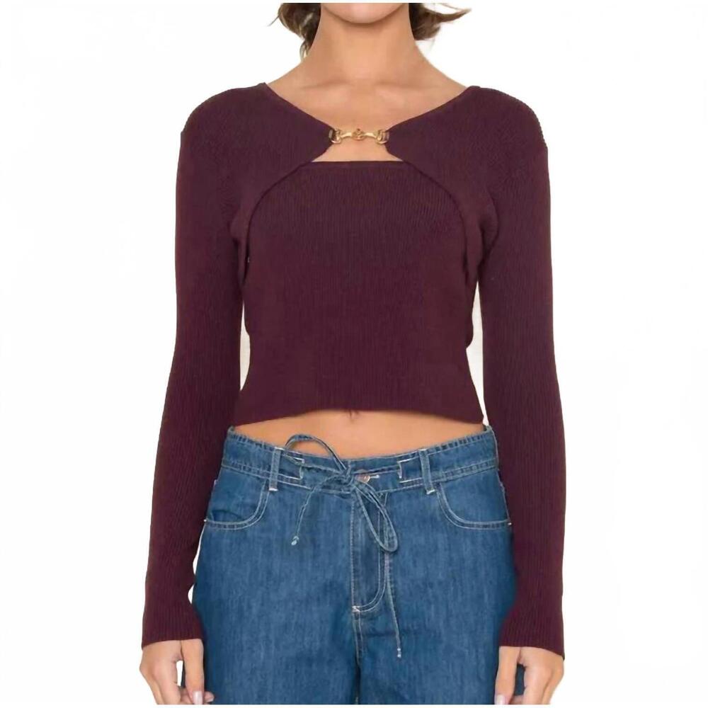 NEW FORE COLLECTION brenna buckle v-neck knit top in burgundy